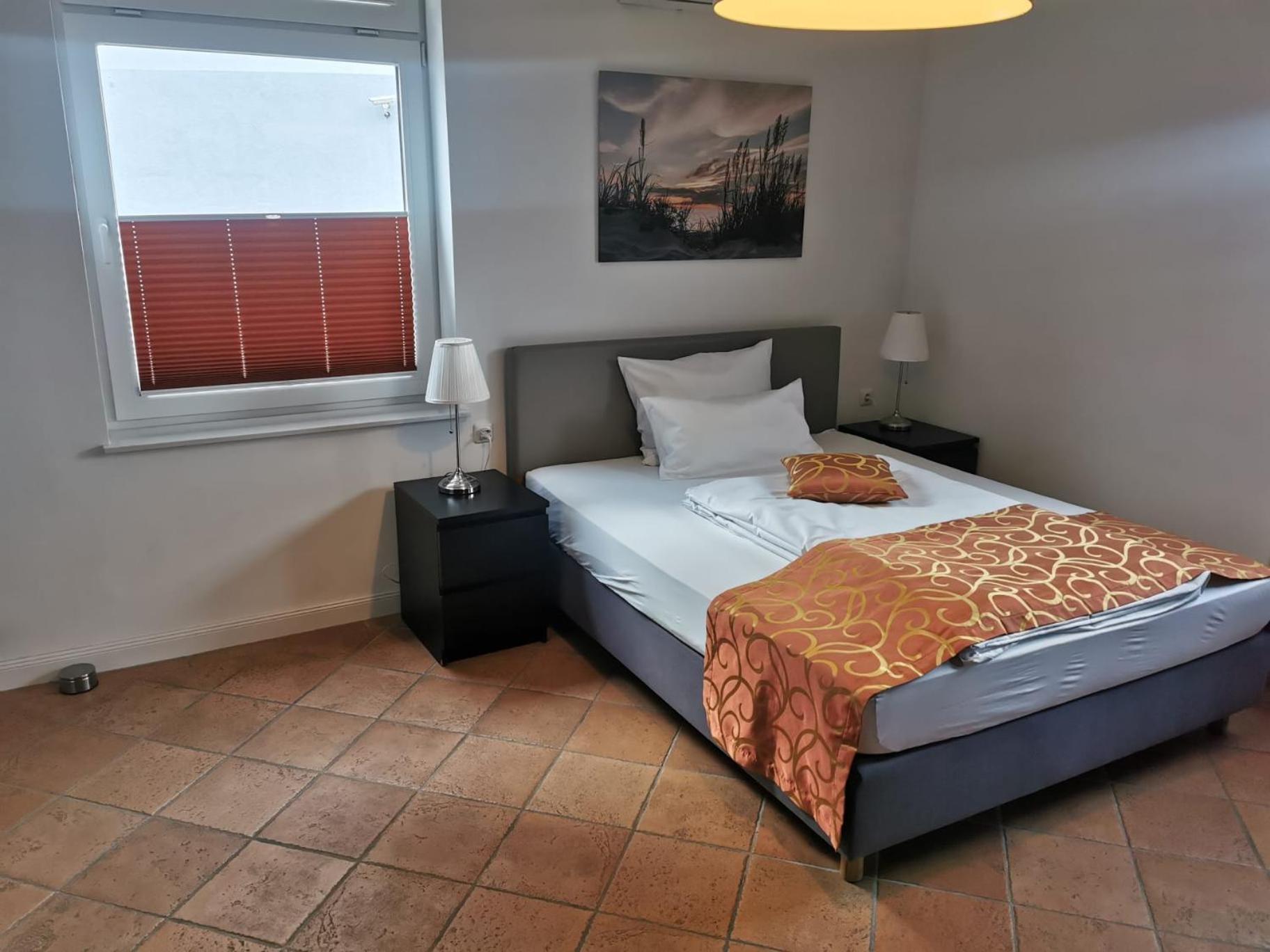 Aparthotel Unterwegs Ins Apartmenthaus Ehemalige Apartmenthaus Unterwegs *